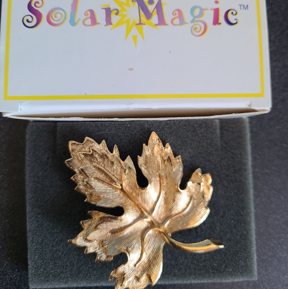 Avon Solar Magic Leaf Brooche